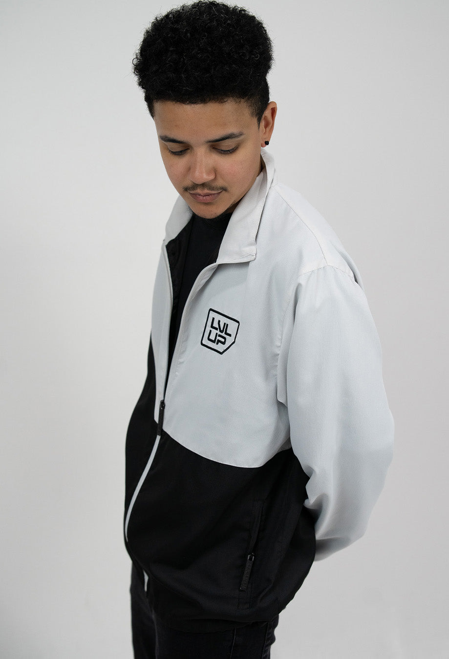 GHOST WHITE PLUG JACKET
