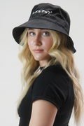 KANJI BUCKET HAT