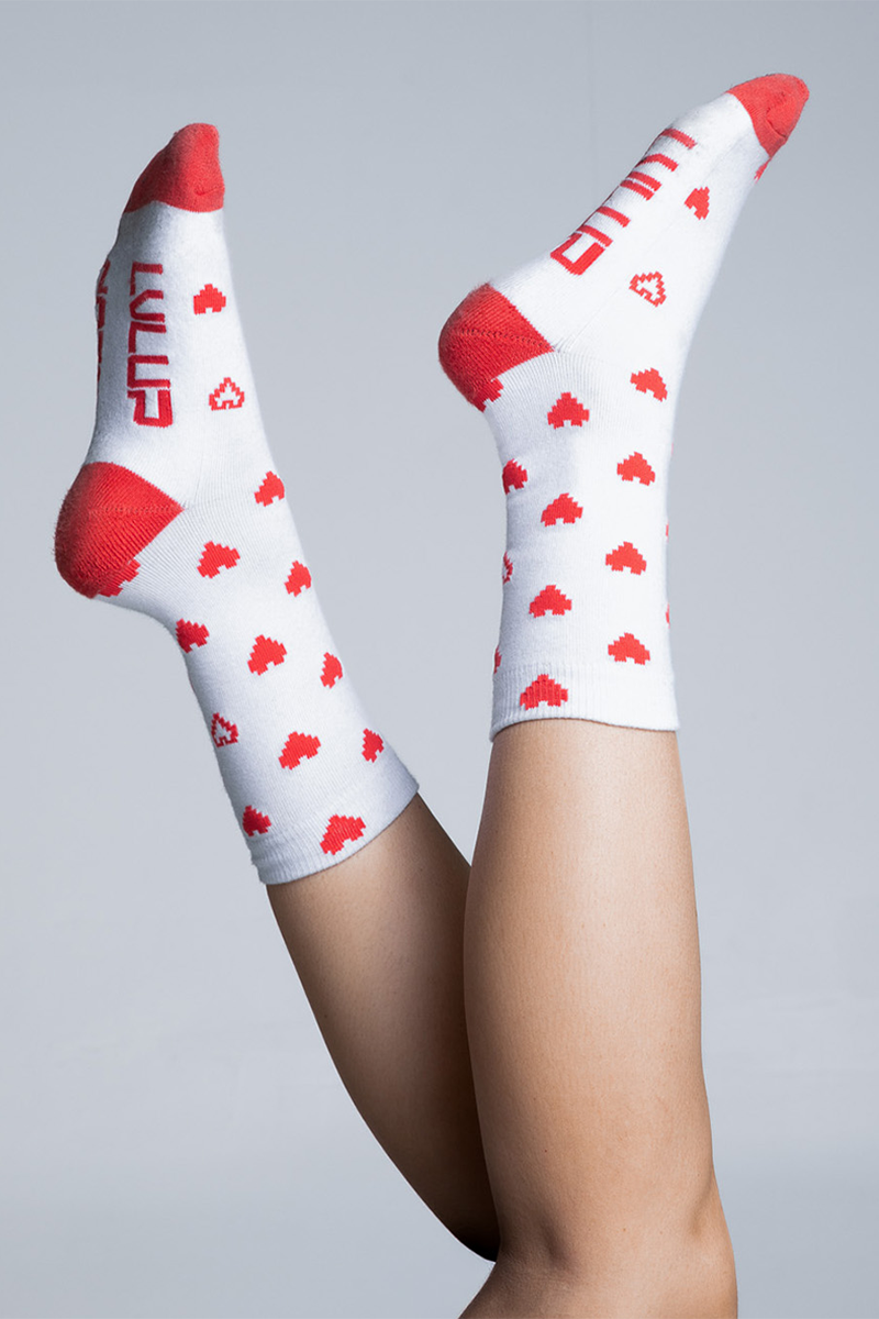 PIXEL HEARTS SOCKS